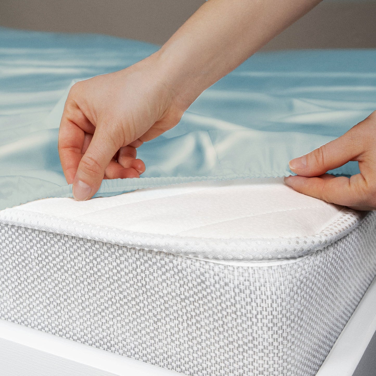 Dreamy Blue Fitted Bedsheet Set