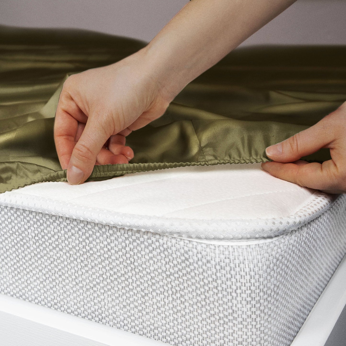 Olive Oasis Fitted Bedsheet Set