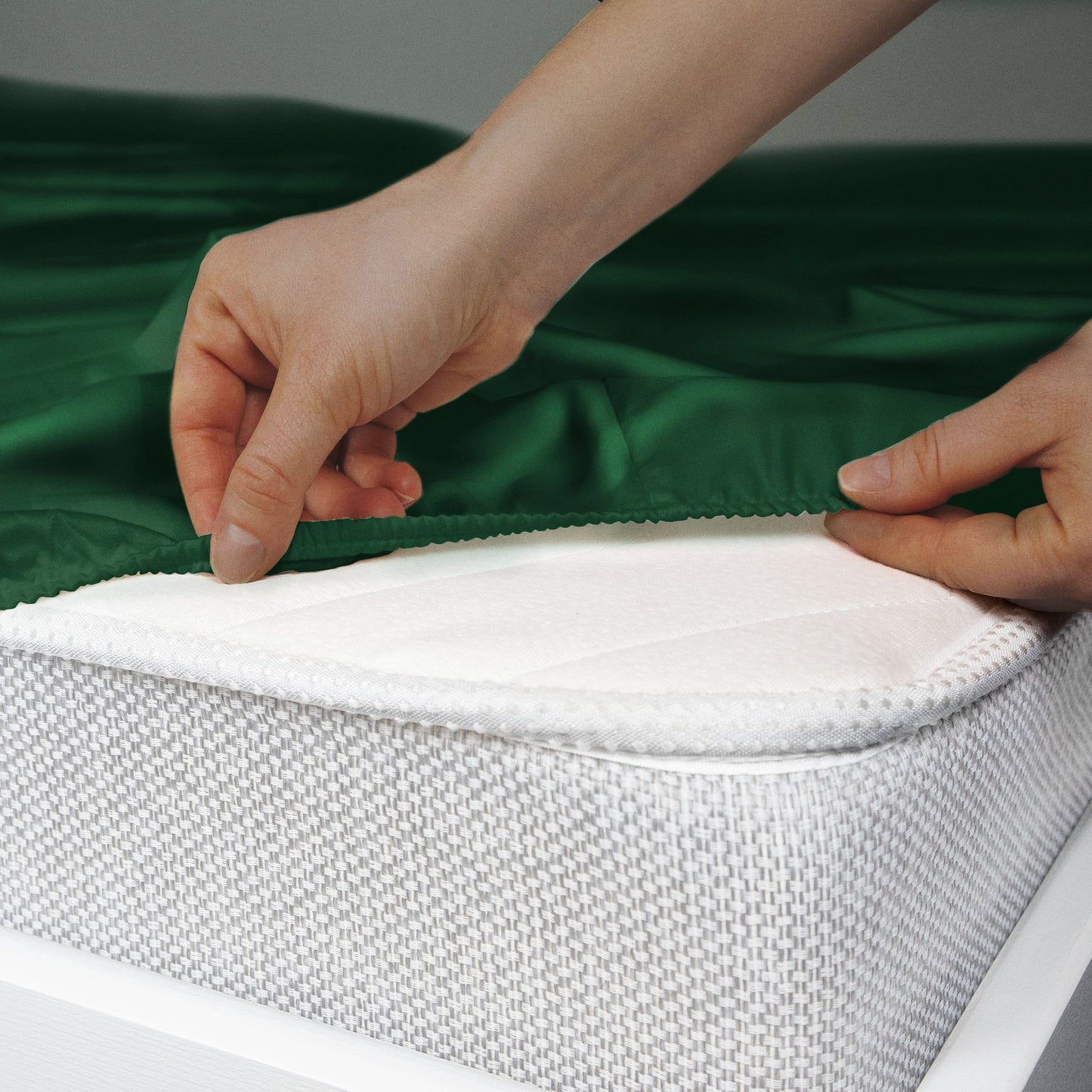 Emerald Green Fitted Bedsheet Set