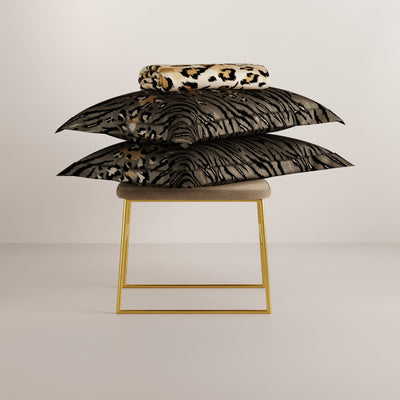 After the Hunt Enriched Cotton Bedsheet Set